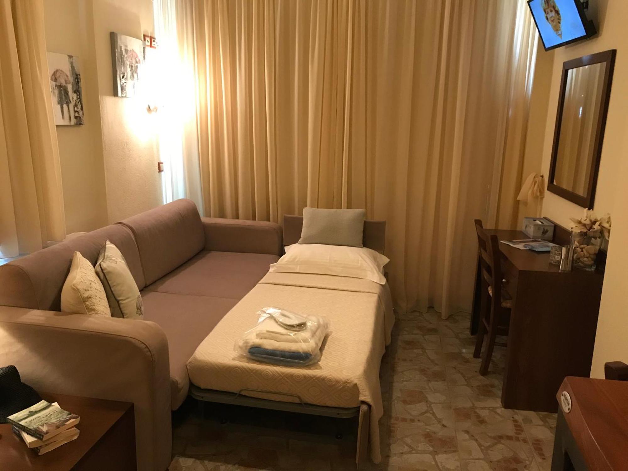 Palamidi Aparthotel Агия Параскеви Екстериор снимка